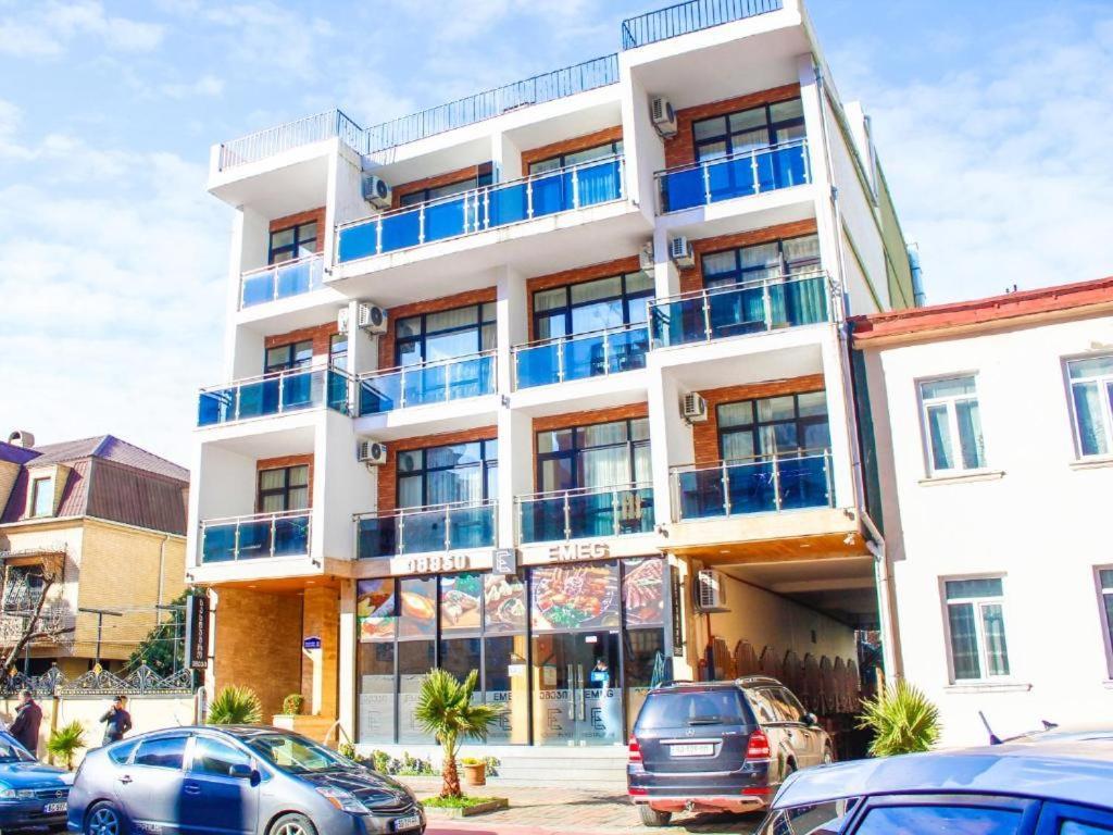 Emeg And Restaurant Отель Батуми