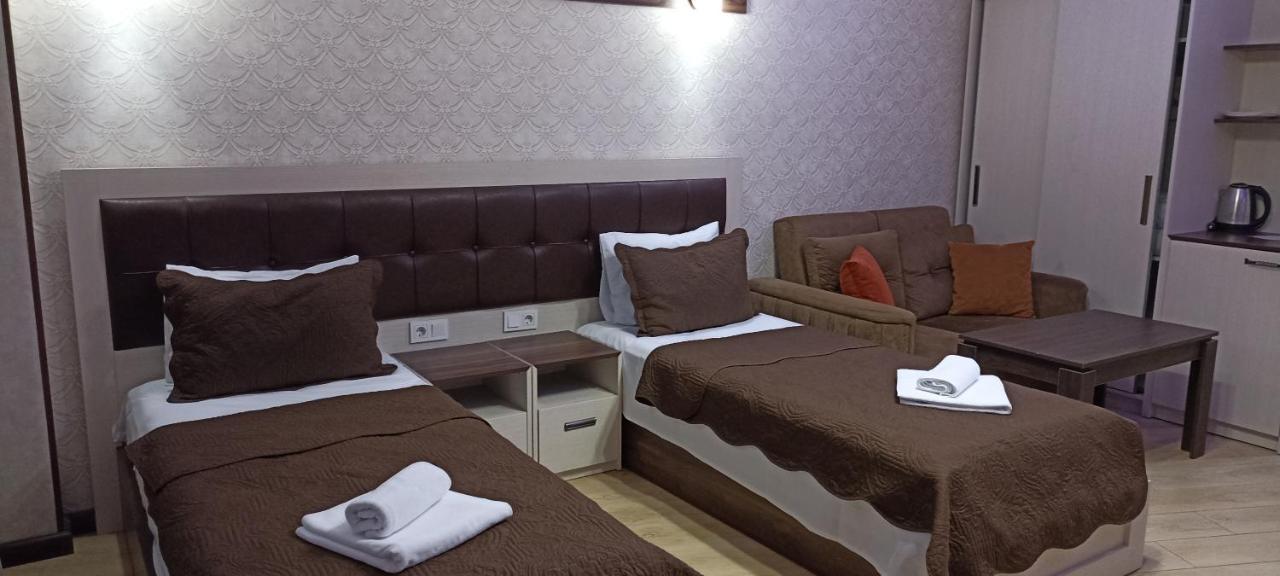 Hotel Emeg And Restaurant Batumi